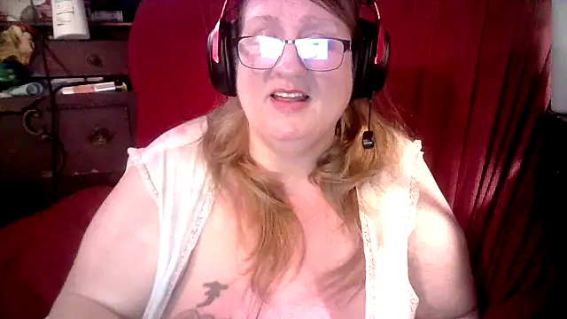 Snapshot of jade-belle chatting on 02.01.26 jade-belle online show from 02.01.26