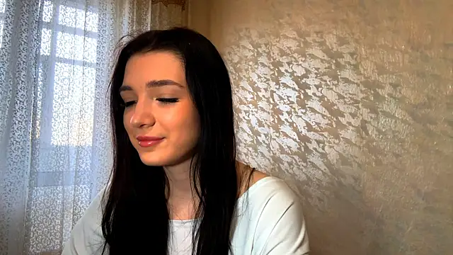 Snapshot of IsabellaWave chatting on 02.19.26 IsabellaWave online show from 02.19.26