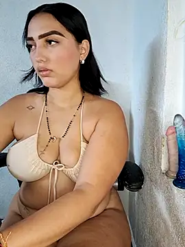 Snapshot of Mia_em chatting on 02.19.26 Mia em online show from 02.19.26