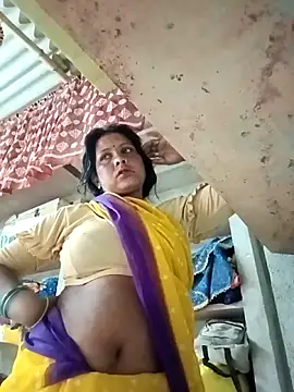 Snapshot of Shreya_pandit chatting on 04.23.26 Shreya pandit online show from 04.23.26