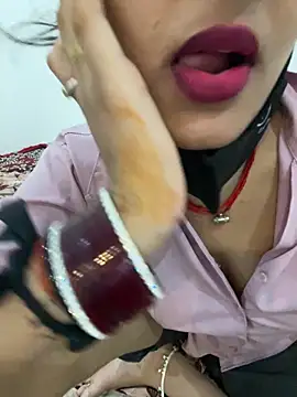 Pooja Love143 online show from 05.18.26