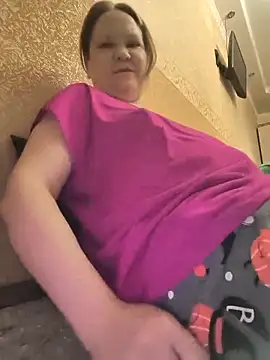 Snapshot of -Queen- chatting on 02.27.26 -Queen- online show from 02.27.26