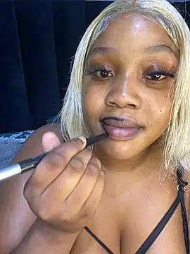 THICKBARBIE32 online show from 07.10.26