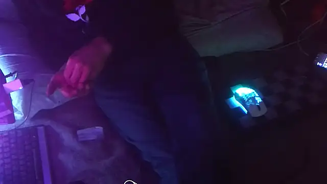 SnappedHagfish online show from 04.04.26