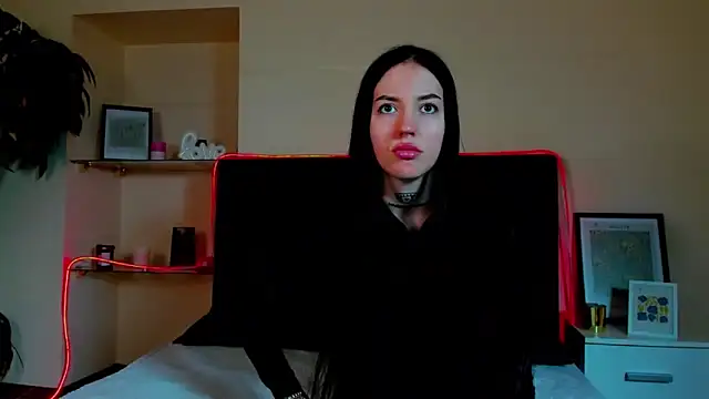 Snapshot of AdrianaCult chatting on 02.13.26 AdrianaCult online show from 02.13.26