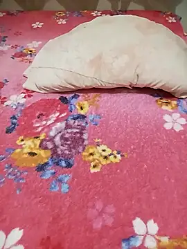 Snapshot of Fannyfoxfi chatting on 01.14.26 Fannyfoxfi online show from 01.14.26