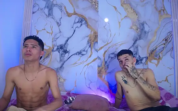 Snapshot of Damian_and_theo chatting on 02.09.26 Damian and theo online show from 02.09.26