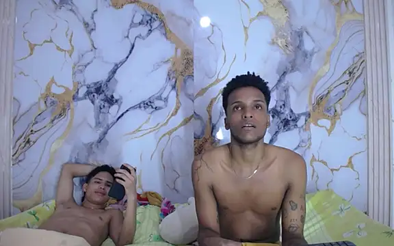 Snapshot of Damian_and_theo chatting on 02.12.26 Damian and theo online show from 02.12.26