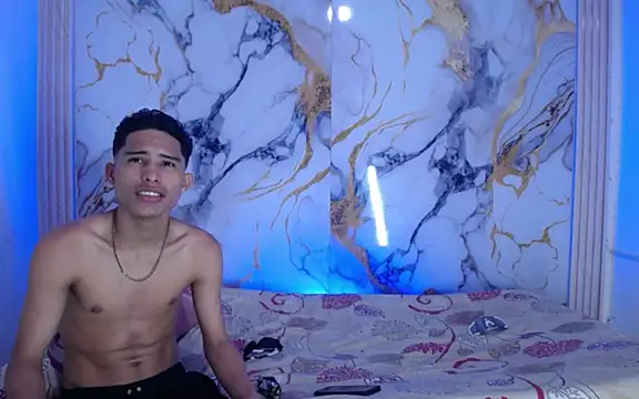 Snapshot of Damian_and_theo chatting on 02.20.26 Damian and theo online show from 02.20.26