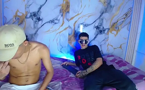 Snapshot of Damian_and_theo chatting on 02.26.26 Damian and theo online show from 02.26.26