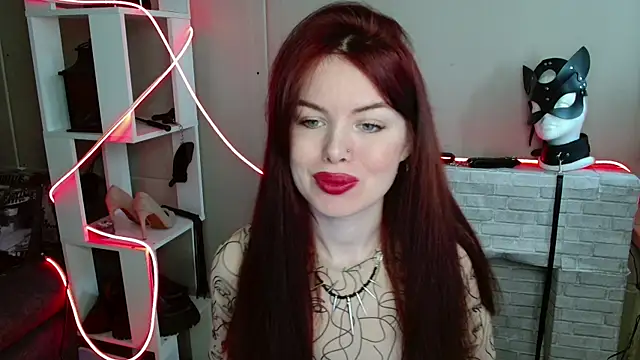 hot neighbor online show from 04.18.26