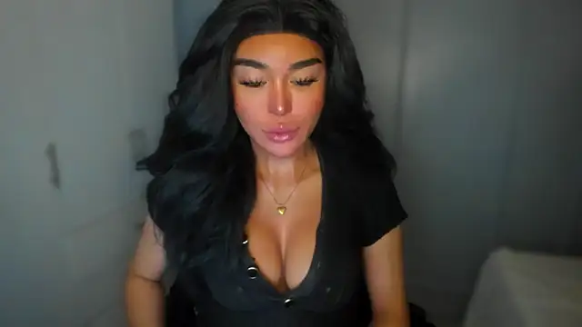 Snapshot of mxshemale_ladyboy chatting on 12.24.24 mxshemale ladyboy online show from 12.24.24