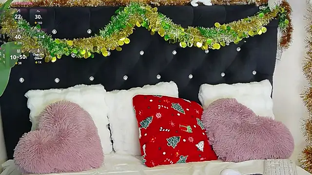 Snapshot of MistyAddams chatting on 12.18.25 MistyAddams online show from 12.18.25