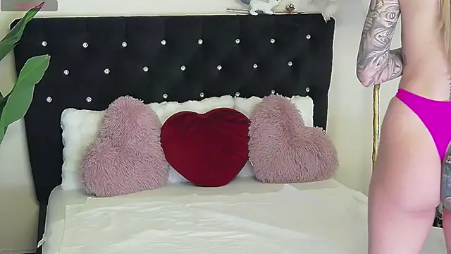 Snapshot of MistyAddams chatting on 01.13.26 MistyAddams online show from 01.13.26