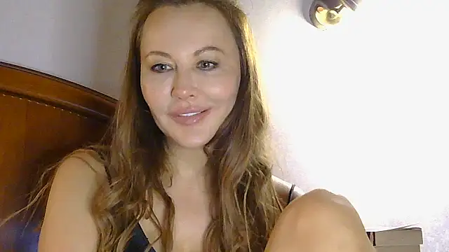 NessaMuti online show from 12.22.25