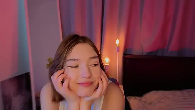 Leyla crsh online show from 02.28.26