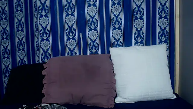 Snapshot of TemptingCloeXx chatting on 02.02.26 TemptingCloeXx online show from 02.02.26