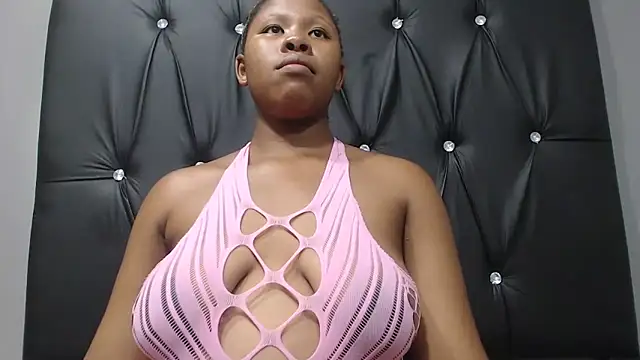 Snapshot of TemptingCloeXx chatting on 02.25.26 TemptingCloeXx online show from 02.25.26