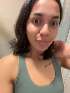 MiaMorenoo online show from 01.06.26