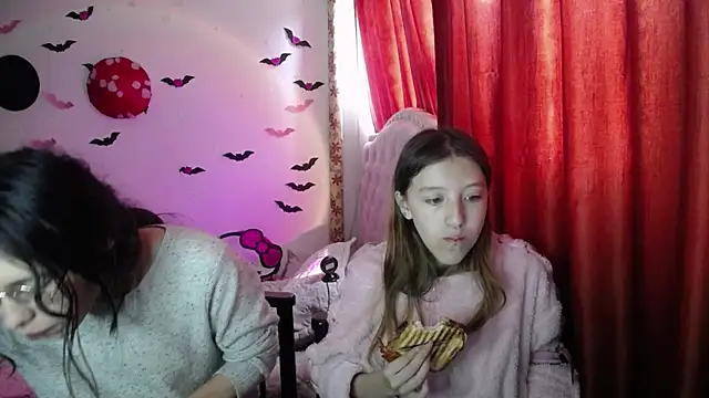 Briar y Blair online show from 04.09.26