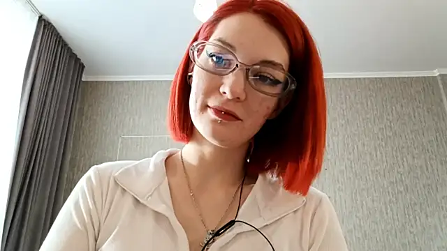 Snapshot of Lolly_Skrewer chatting on 12.22.25 Lolly Skrewer online show from 12.22.25