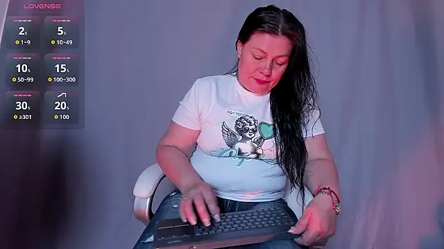 Samanrtha17 online show from 01.13.26