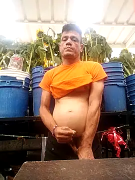 Snapshot of Almeyjose chatting on 01.14.26 Almeyjose online show from 01.14.26