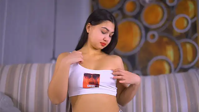 LorettaBeetz online show from 01.05.26