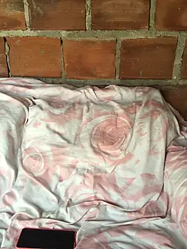 Geelalmeida online show from 03.27.26