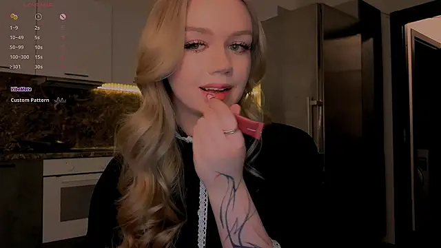 Snapshot of my_liss chatting on 02.18.26 my liss online show from 02.18.26