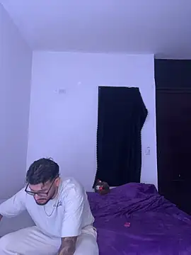 thedragonboyxxx online show from 12.23.25