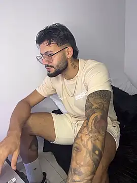 thedragonboyxxx online show from 01.05.26