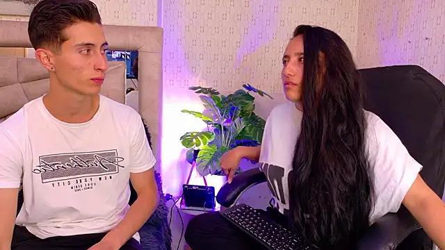 Ithan Skin online show from 03.17.26