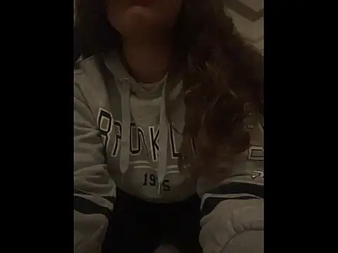 Snapshot of LiaCuti chatting on 02.08.26 LiaCuti online show from 02.08.26