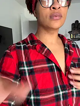 Snapshot of SweeTexasKyn chatting on 01.06.26 SweeTexasKyn online show from 01.06.26