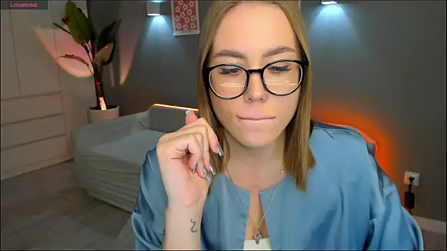 Snapshot of Aurelia_Voss chatting on 01.17.26 Aurelia Voss online show from 01.17.26