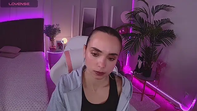 Dayana Foxy online show from 12.17.25