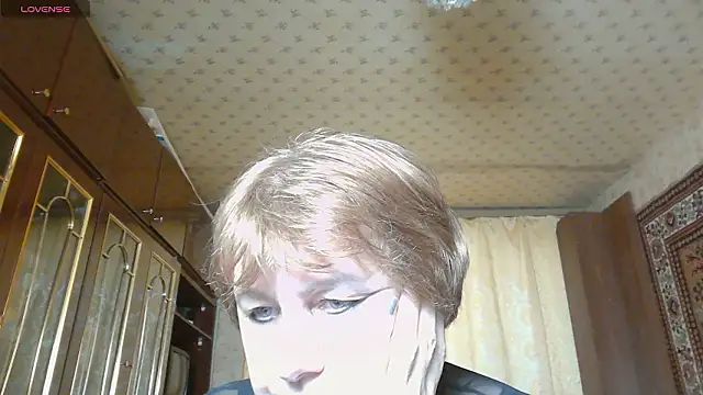 Snapshot of Casey_peach chatting on 02.01.26 Casey peach online show from 02.01.26