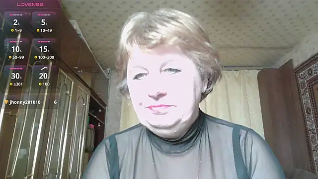 Snapshot of Casey_peach chatting on 02.15.26 Casey peach online show from 02.15.26