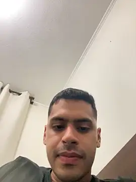 HotWhisper22 online show from 12.18.25