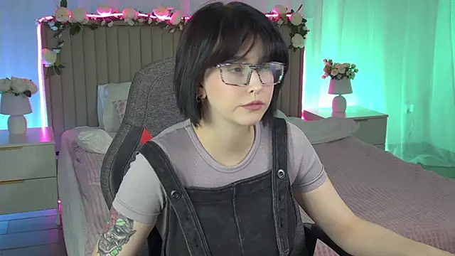 ElenaSomerhalder online show from 01.13.26