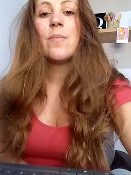 Snapshot of SofiEsteves chatting on 02.04.26 SofiEsteves online show from 02.04.26