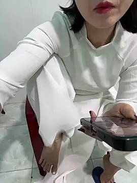 Snapshot of bi_biii chatting on 05.21.26 bi biii online show from 05.21.26