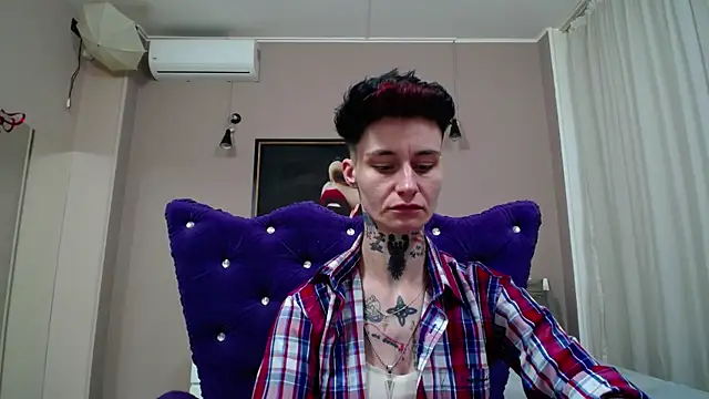 Snapshot of KennyXSX chatting on 06.05.26 KennyXSX online show from 06.05.26