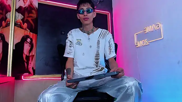 Daniel Deluc77 online show from 01.11.26