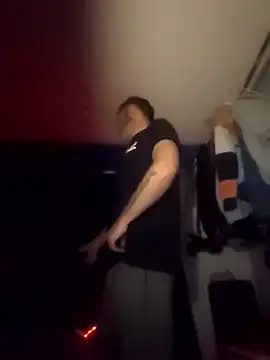 Snapshot of UnhappyDawn773 chatting on 04.15.26 UnhappyDawn773 online show from 04.15.26