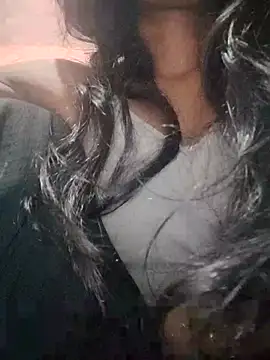 Snapshot of farana_bhat chatting on 03.18.26 farana bhat online show from 03.18.26