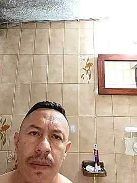 Snapshot of L_hotcream chatting on 02.12.26 L hotcream online show from 02.12.26