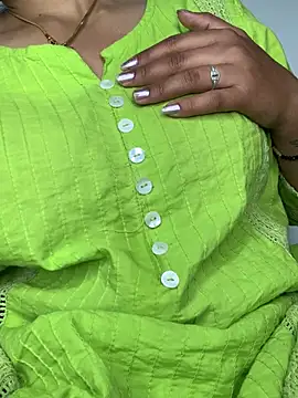 Snapshot of missmisha01 chatting on 01.11.26 missmisha01 online show from 01.11.26