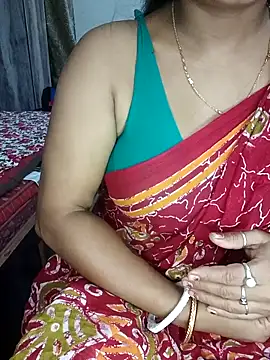 Snapshot of MAHI066 chatting on 04.19.26 MAHI066 online show from 04.19.26